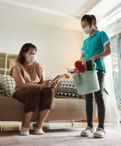 woman-rating-work-of-cleaning-serivce-worker.jpg woman-rating-work-of-cleaning-serivce-worker.jpg